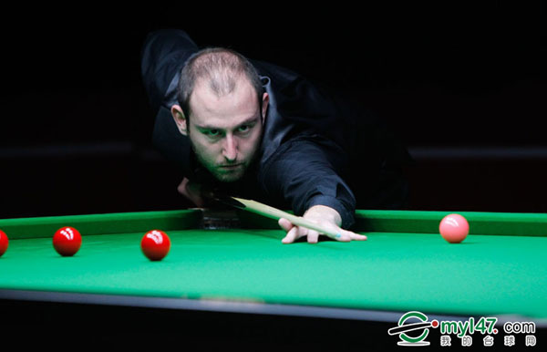 台上发挥更 台上发挥更