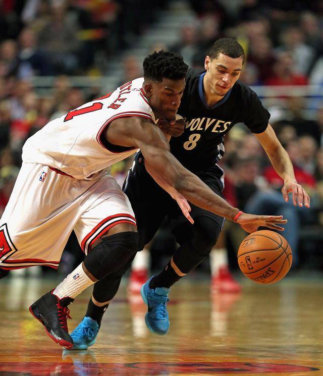 关注着他们 关注着他们