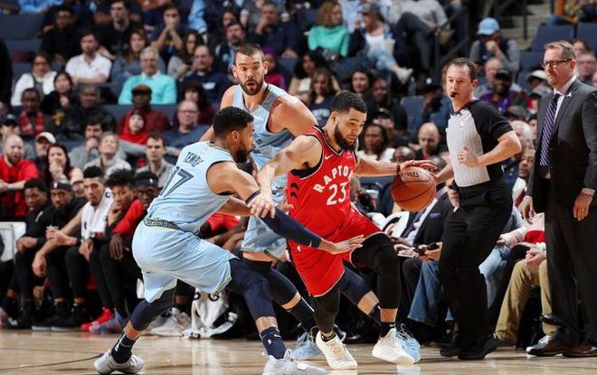 赖边路推进 赖边路推进